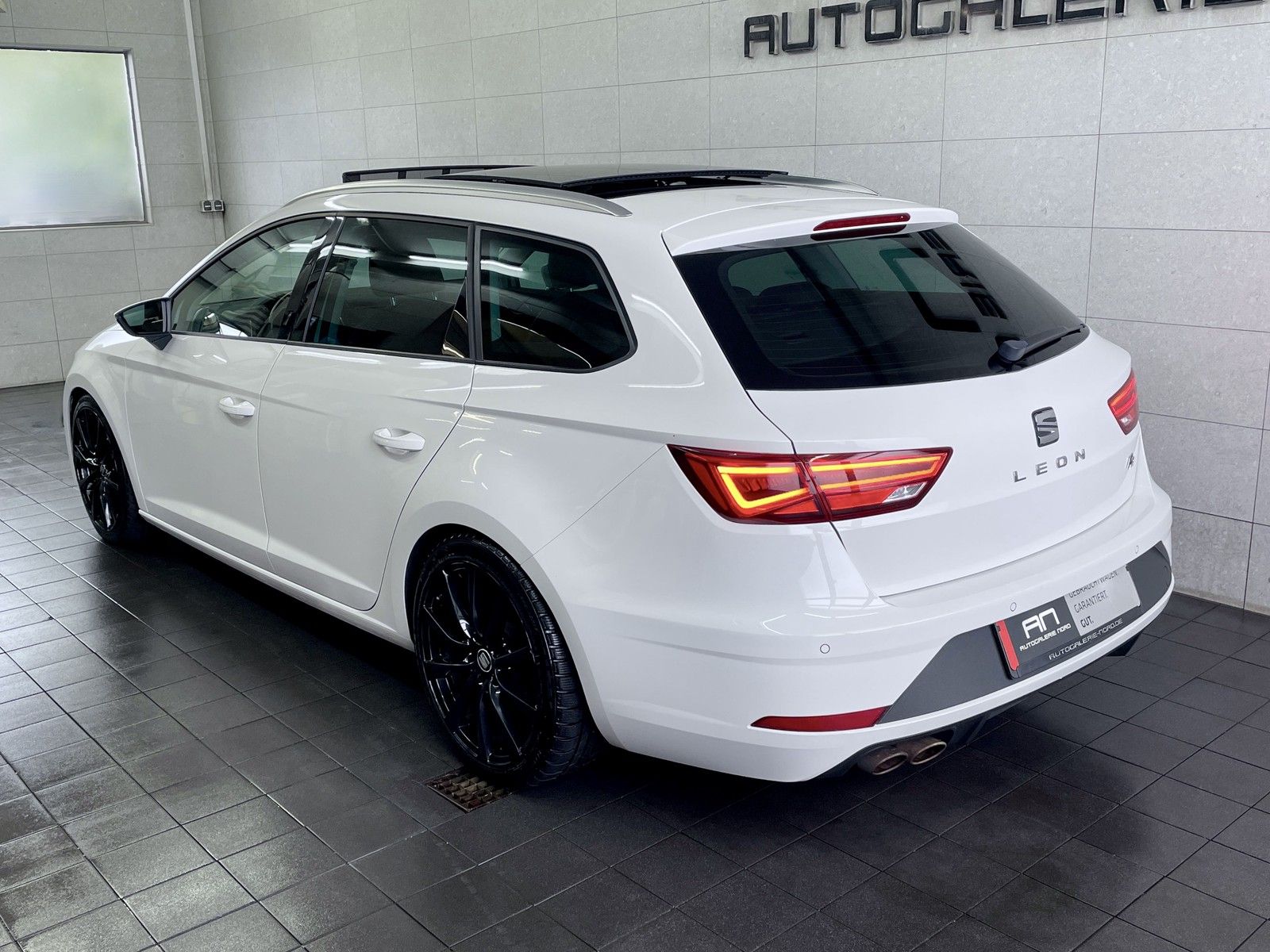 Seat Leon Leon ST FR Performance Pano+ACC+Virtual+Business