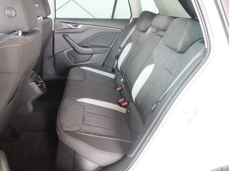 Skoda Kamiq Kamiq 1.0 TSI Style AHK el.Heckkl. Kamera 4xSHZ