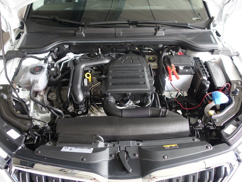 Skoda Kamiq Kamiq 1.0 TSI Style AHK el.Heckkl. Kamera 4xSHZ