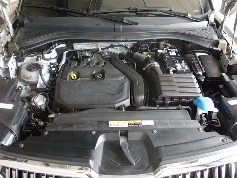 Skoda Kodiaq Kodiaq 1.5 TSI DSG AHK,Navi,Kamera,Matrix,Heckkl