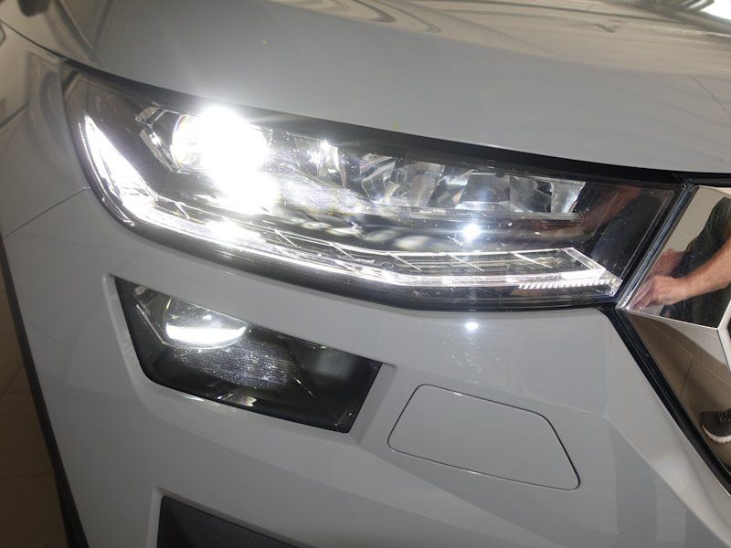 Skoda Kodiaq Kodiaq 1.5 TSI DSG AHK,Navi,Kamera,Matrix,Heckkl