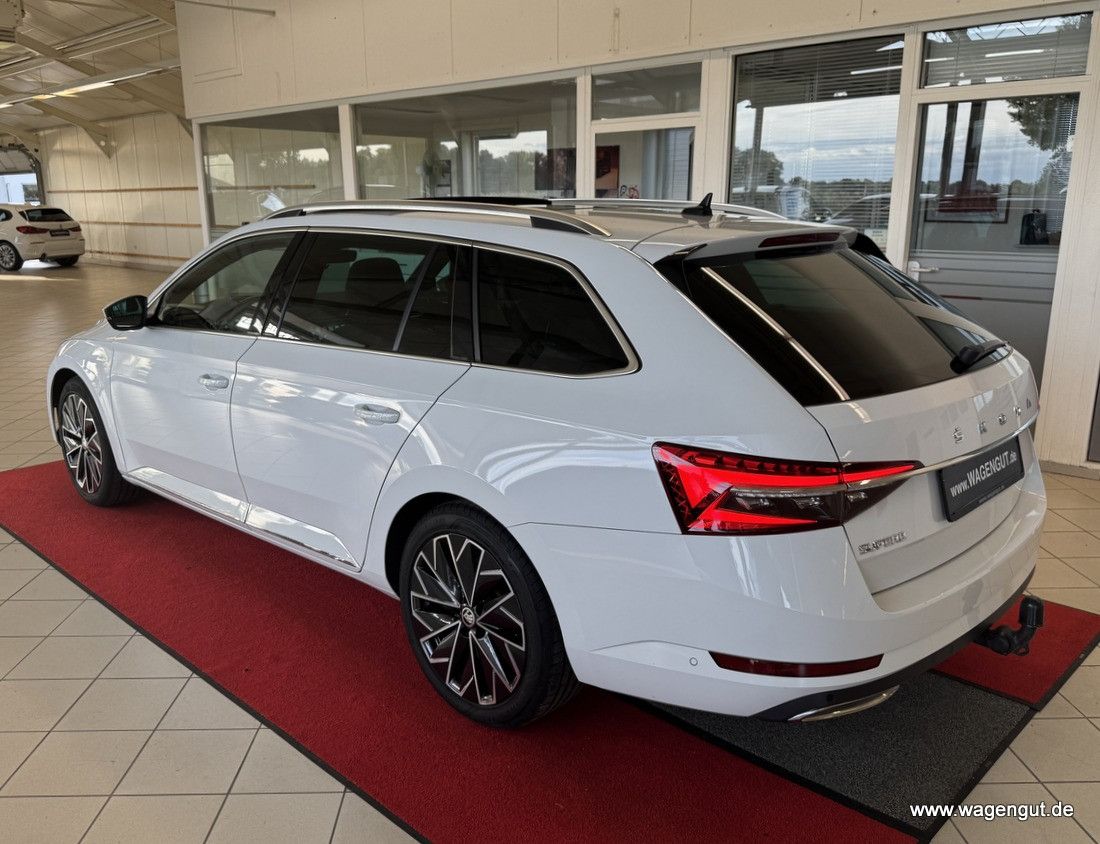 Skoda Superb Superb Combi L&amp;K*CAM*MatrBeam*Pano*AHK*AppleCPla