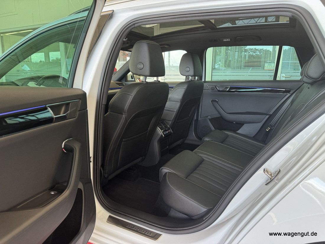 Skoda Superb Superb Combi L&amp;K*CAM*MatrBeam*Pano*AHK*AppleCPla