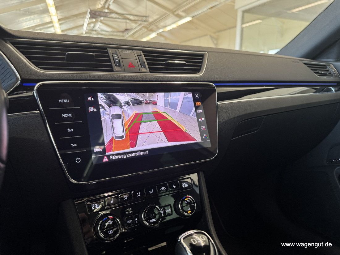Skoda Superb Superb Combi L&amp;K*CAM*MatrBeam*Pano*AHK*AppleCPla