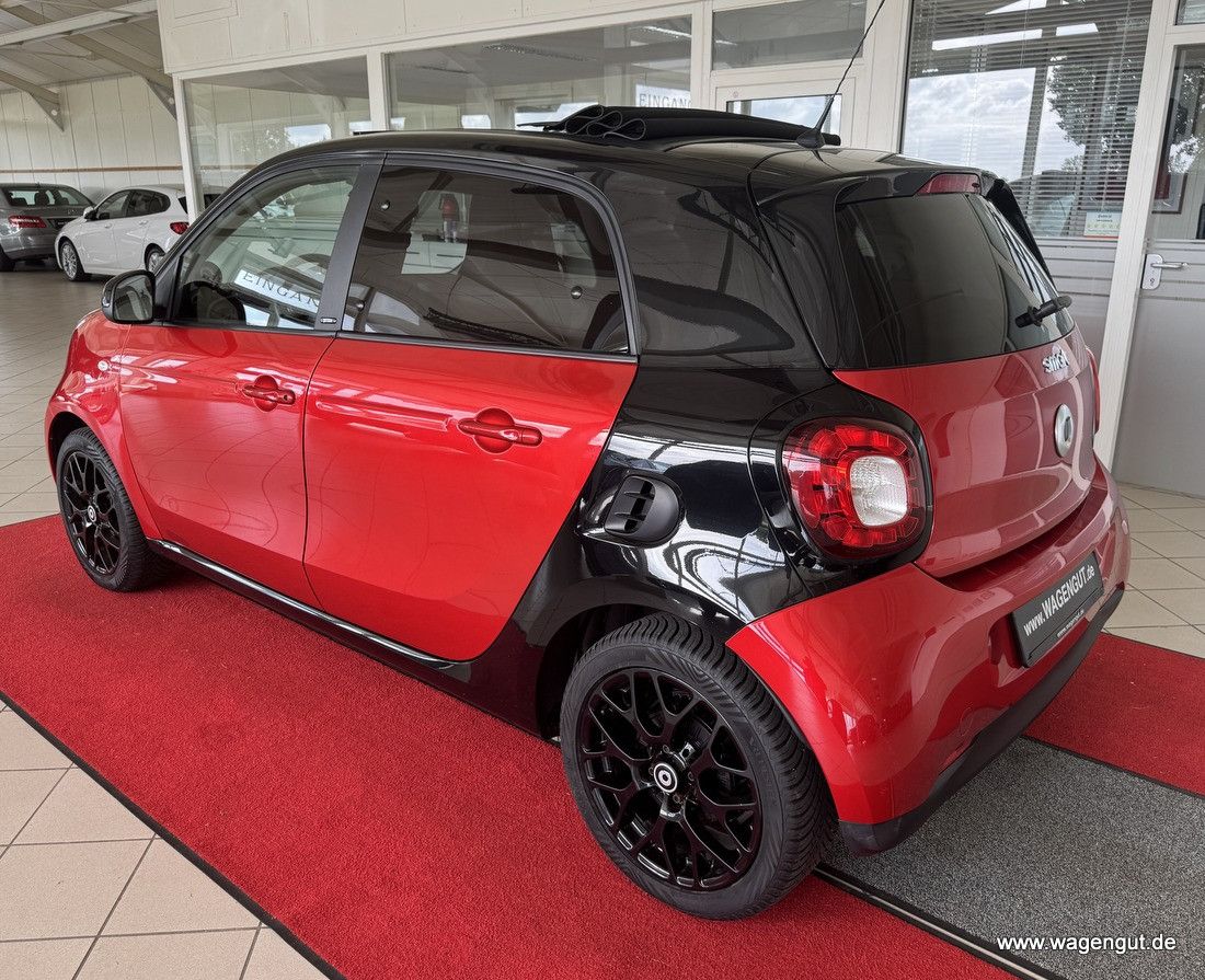 Smart ForFour ForFour Prime*Leder*Sportpaket*LED*JBL*FaltDach*