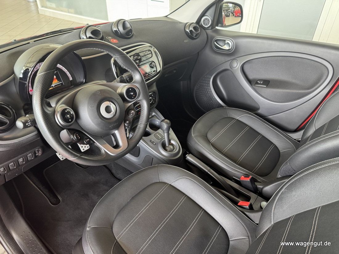 Smart ForFour ForFour Prime*Leder*Sportpaket*LED*JBL*FaltDach*