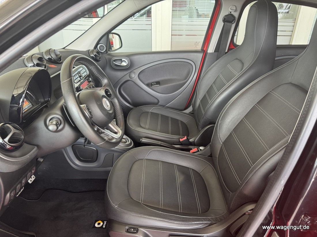 Smart ForFour ForFour Prime*Leder*Sportpaket*LED*JBL*FaltDach*