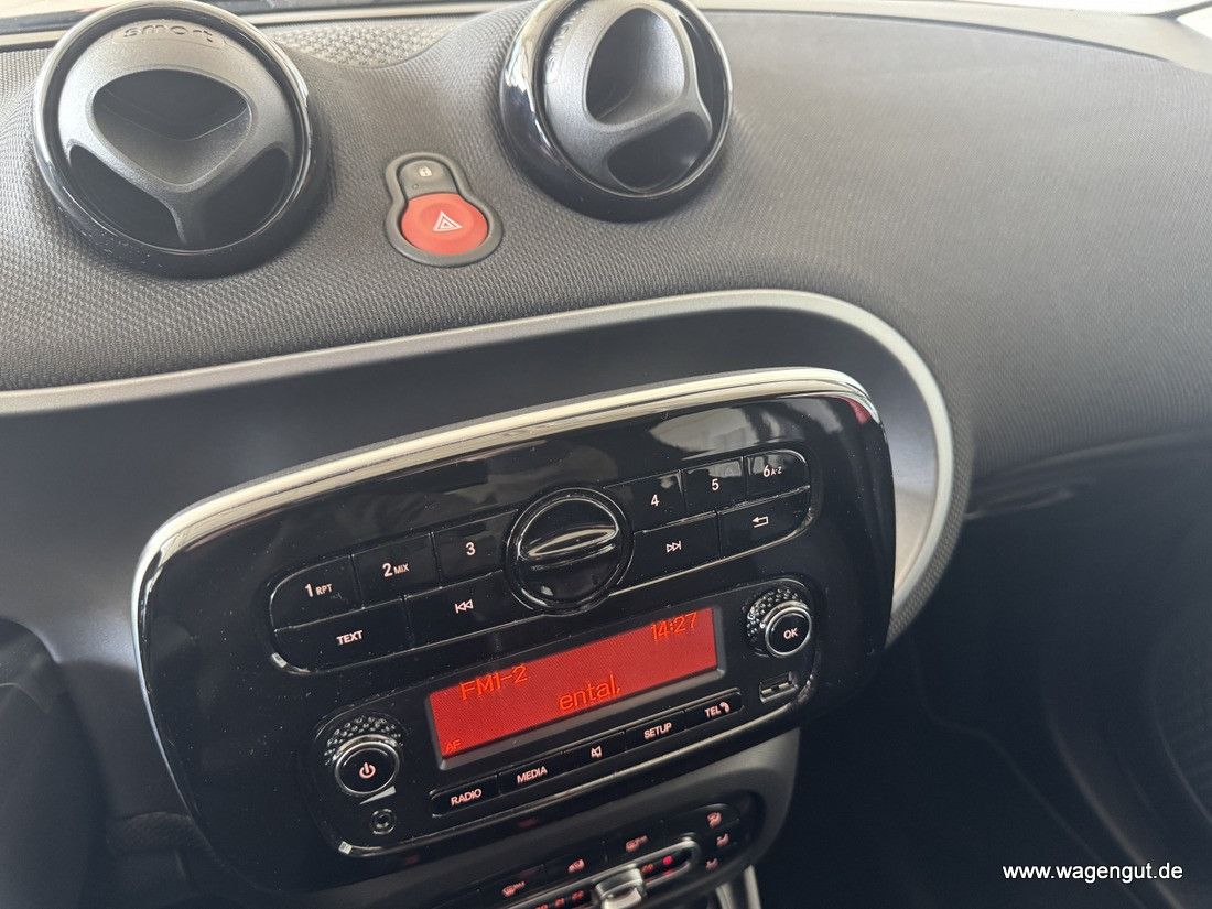 Smart ForFour ForFour Prime*Leder*Sportpaket*LED*JBL*FaltDach*