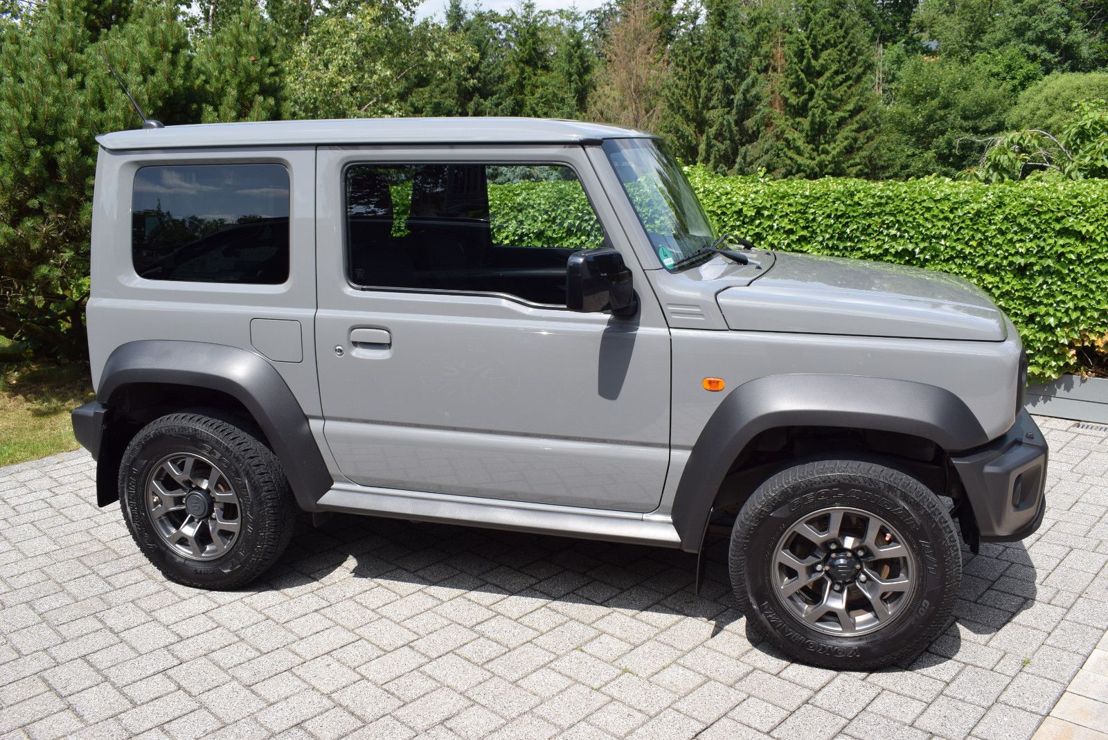 Suzuki Jimny Jimny Comfort+ Allgrip AHK/1.HD/SUZUKI SH GEPFL.