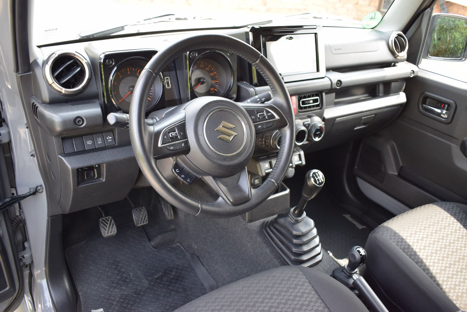 Suzuki Jimny Jimny Comfort+ Allgrip AHK/1.HD/SUZUKI SH GEPFL.