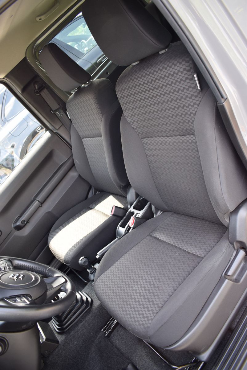Suzuki Jimny Jimny Comfort+ Allgrip AHK/1.HD/SUZUKI SH GEPFL.