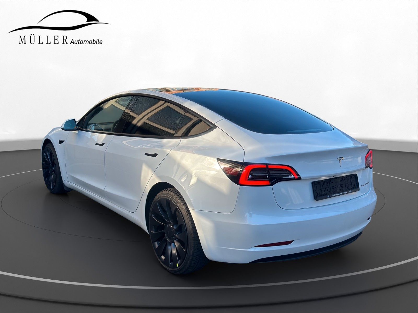 Tesla Model 3 Model 3 Long Range Dual AWD Autopilot
