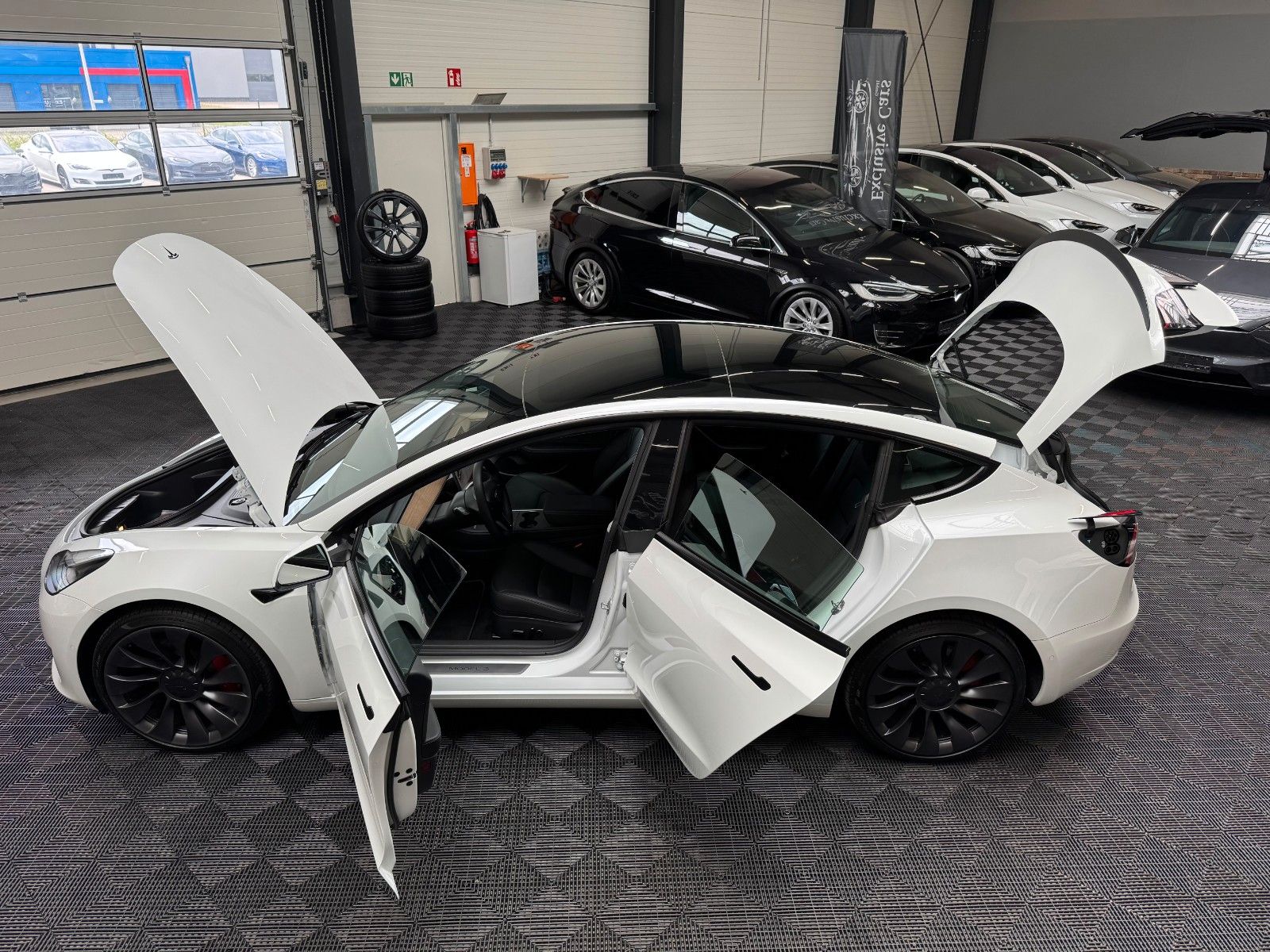 Tesla Model 3 MODEL 3 PERFORMANCE | AP3 | 20INCH | PEARL |