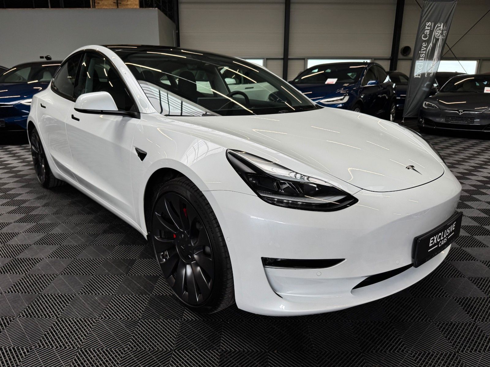 Tesla Model 3 MODEL 3 PERFORMANCE | AP3 | 20INCH | PEARL |
