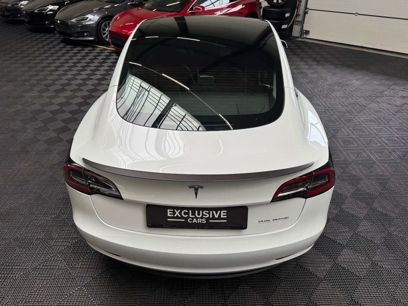 Tesla Model 3 MODEL 3 PERFORMANCE | AP3 | 20INCH | PEARL |
