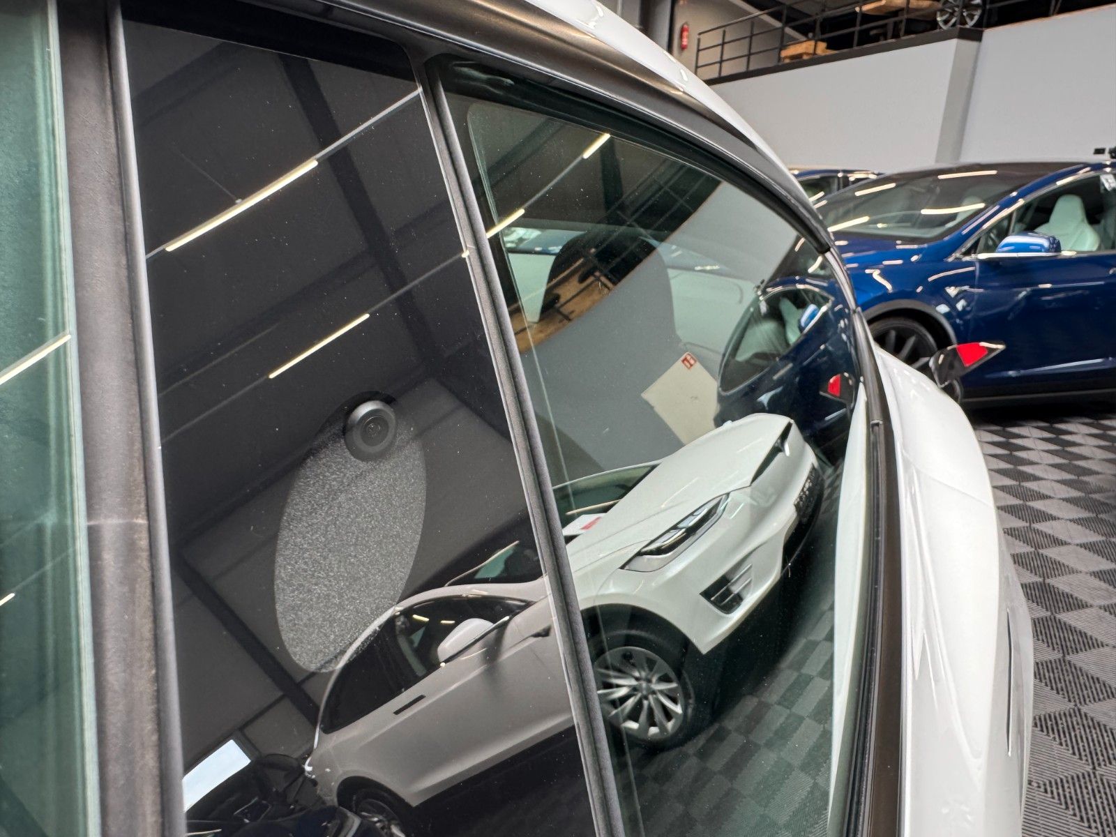 Tesla Model 3 MODEL 3 PERFORMANCE | AP3 | 20INCH | PEARL |