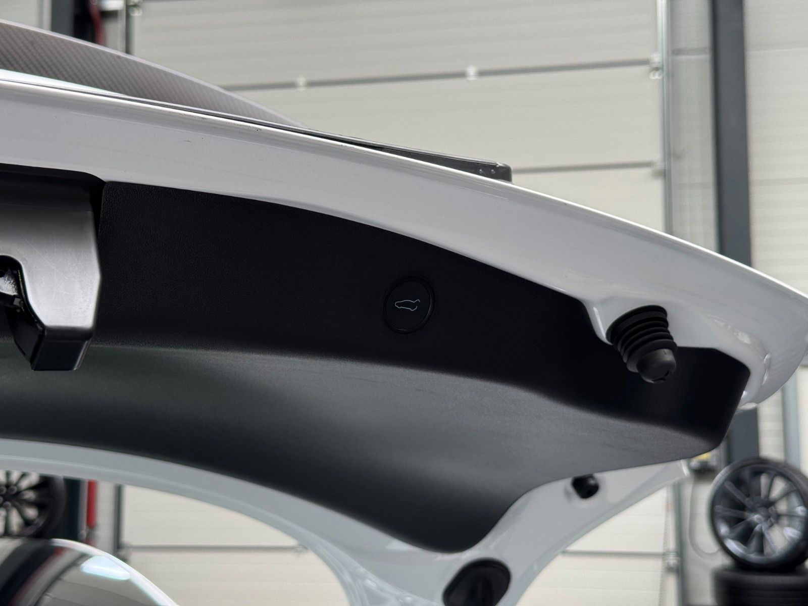 Tesla Model 3 MODEL 3 PERFORMANCE | AP3 | 20INCH | PEARL |