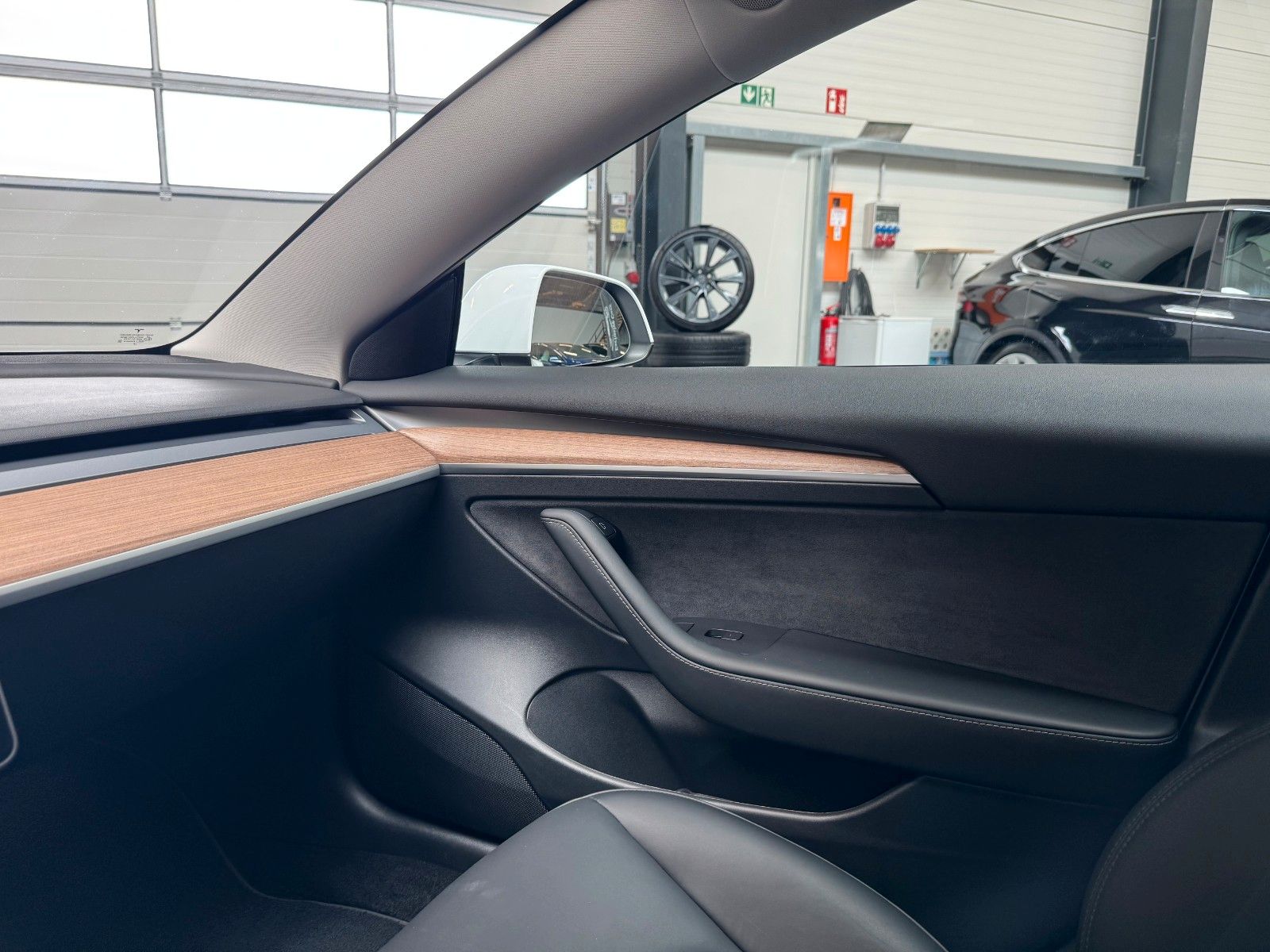 Tesla Model 3 MODEL 3 PERFORMANCE | AP3 | 20INCH | PEARL |