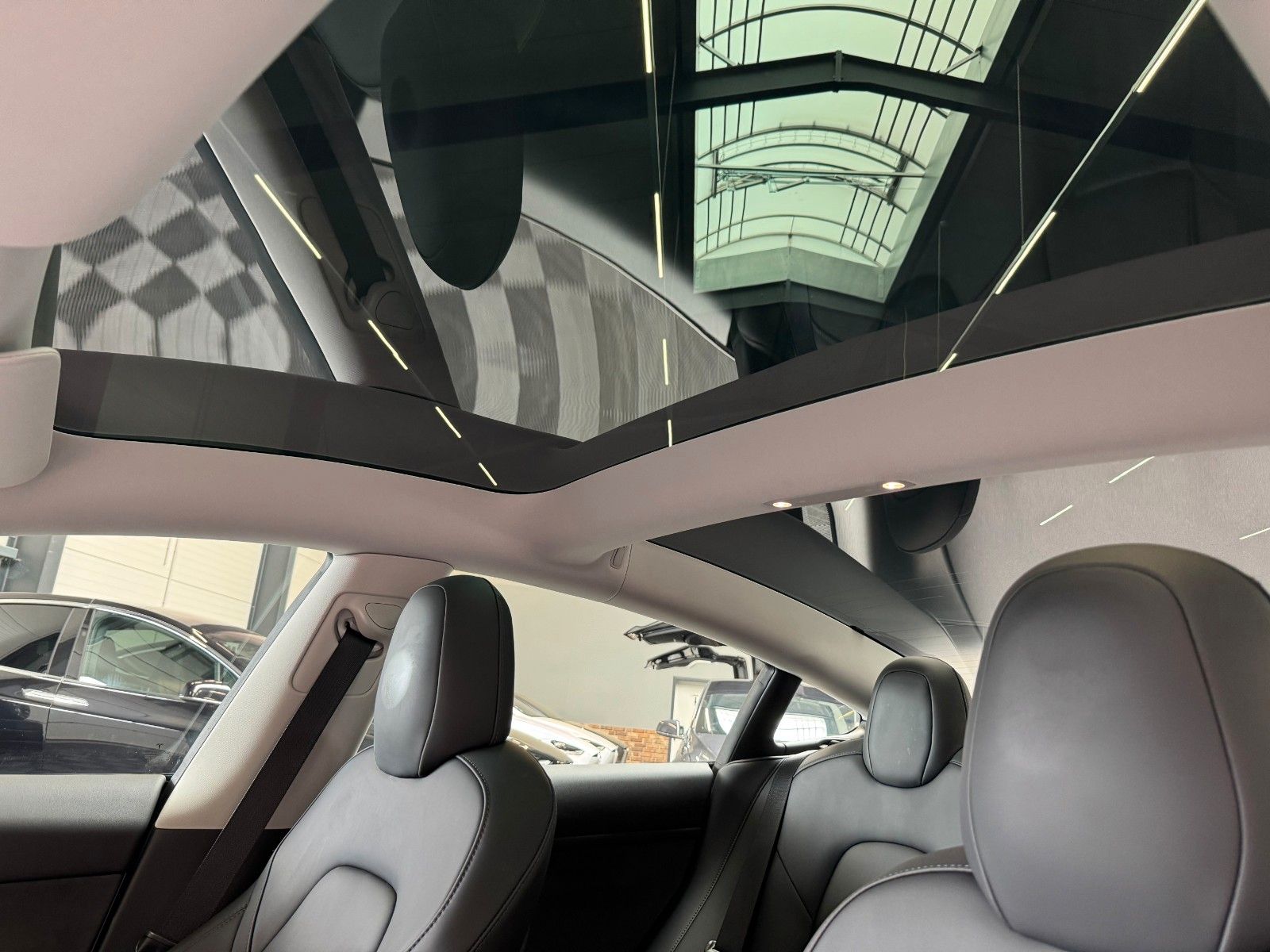 Tesla Model 3 MODEL 3 PERFORMANCE | AP3 | 20INCH | PEARL |