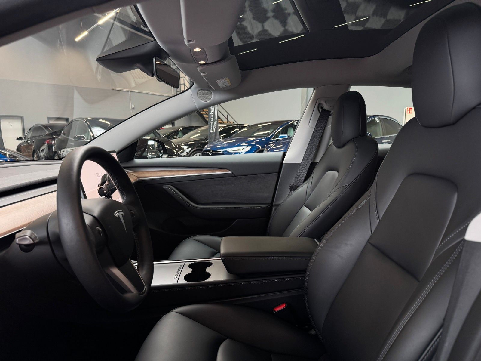 Tesla Model 3 MODEL 3 PERFORMANCE | AP3 | 20INCH | SOLID BLA |