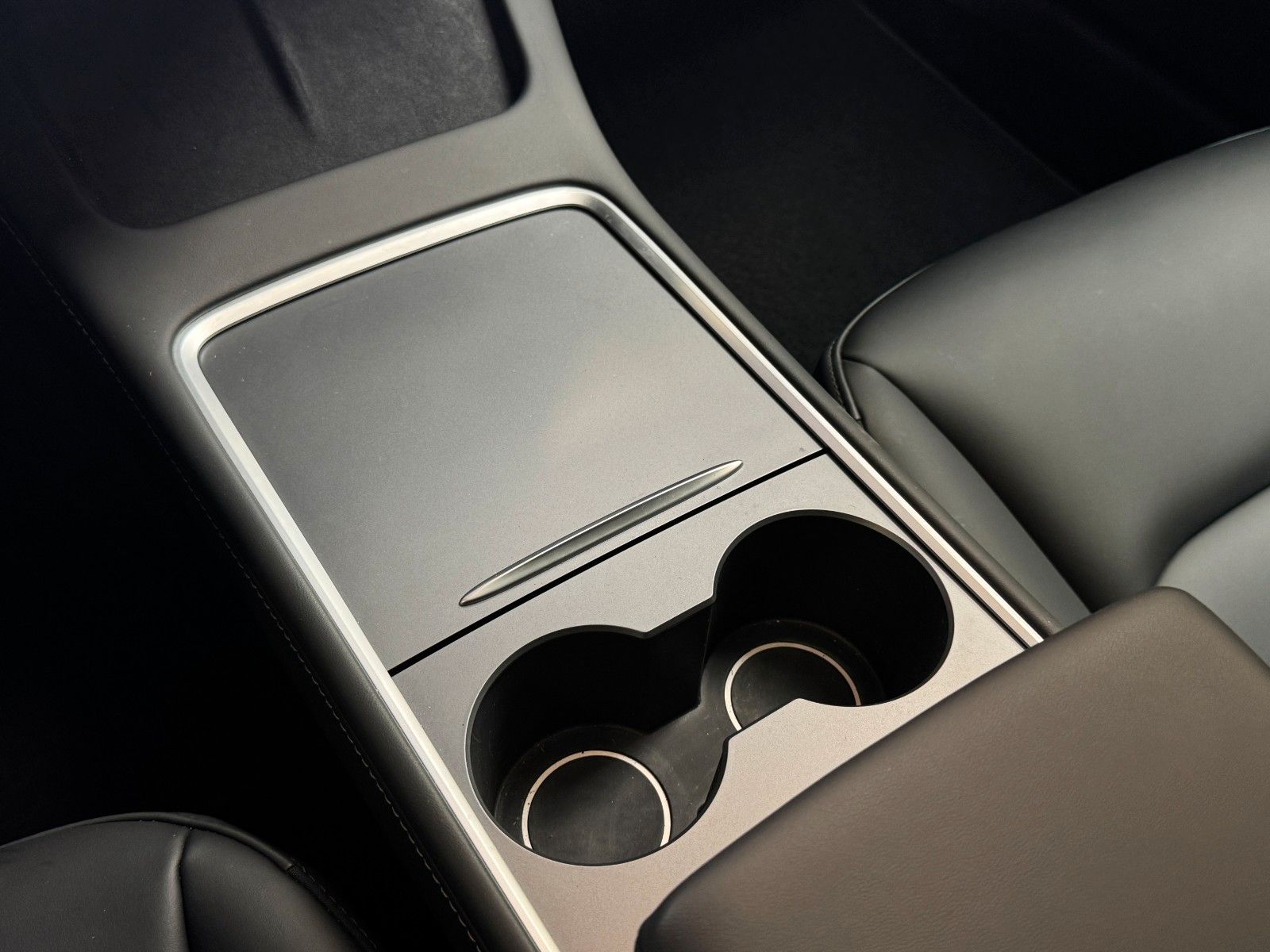 Tesla Model 3 MODEL 3 PERFORMANCE | AP3 | 20INCH | SOLID BLA |