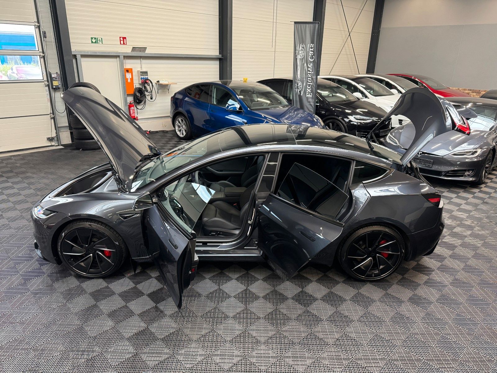 Tesla Model 3 MODEL 3 PERFORMANCE HIGHLAND