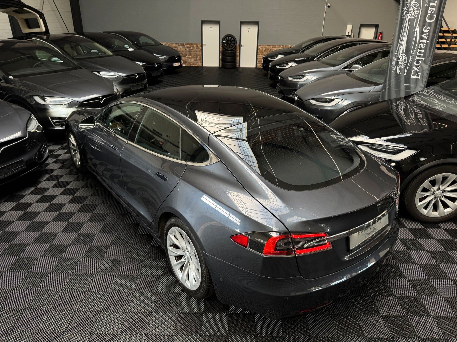 Tesla Model S MODEL S LONG RANGE RAVEN | AP 3.0 |TRAILER HIT |
