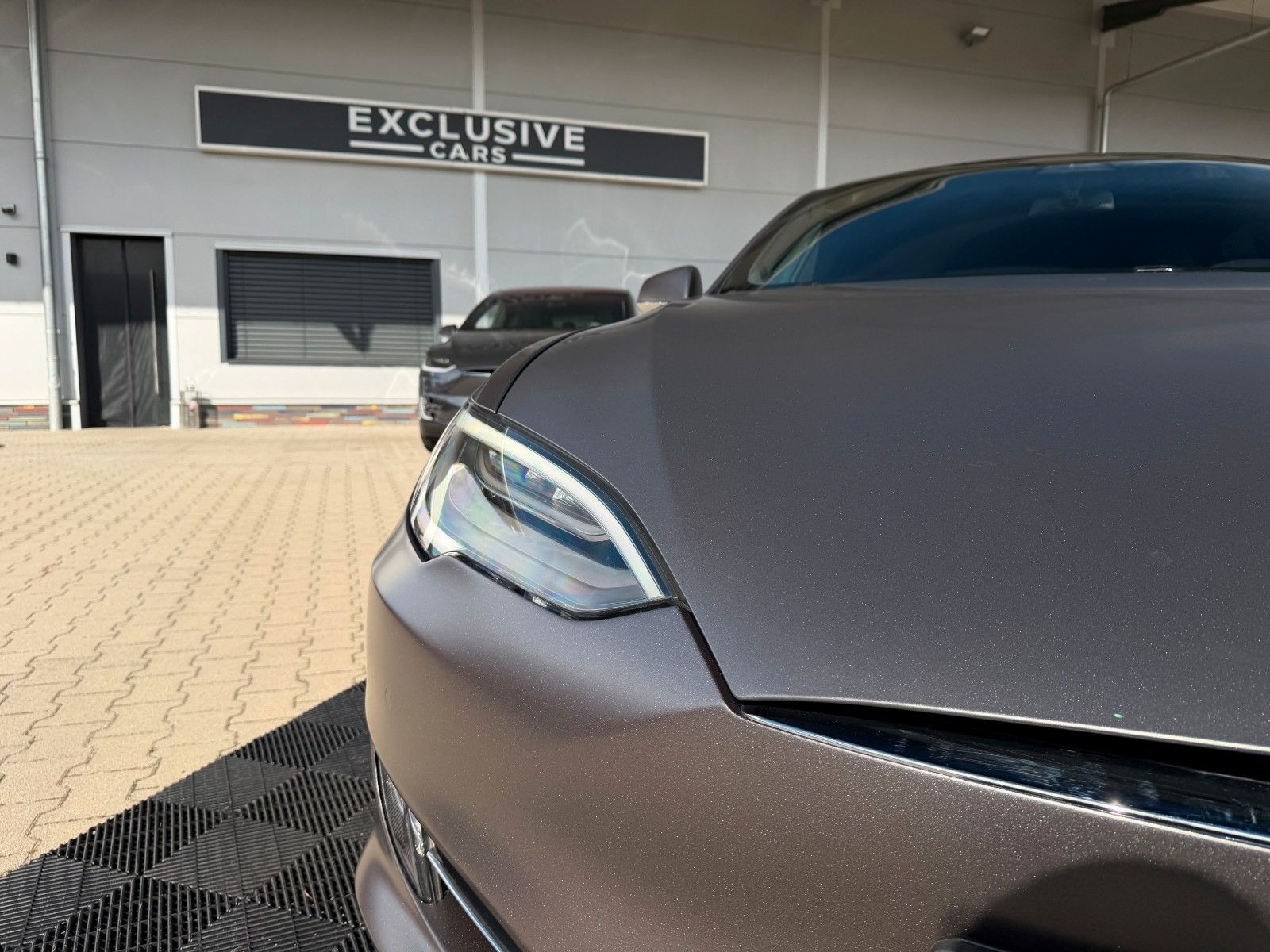Tesla Model S MODEL S LONG RANGE RAVEN | MATT WRAP |