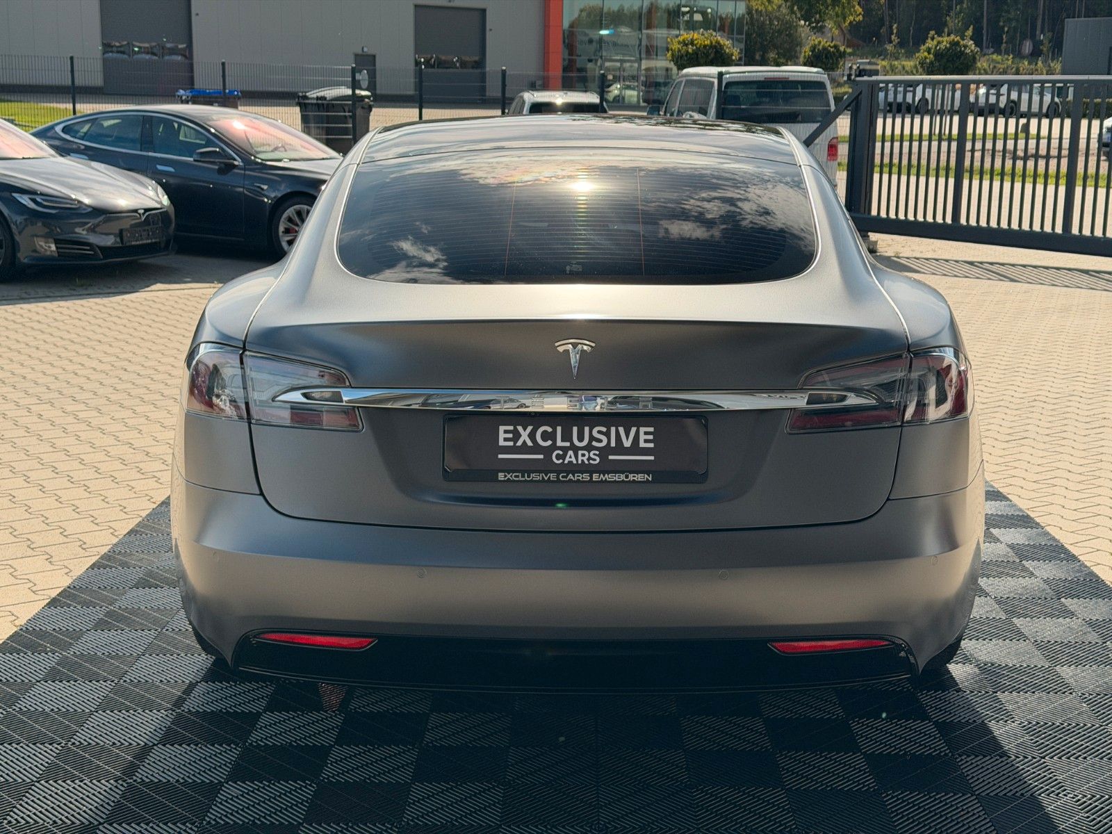 Tesla Model S MODEL S LONG RANGE RAVEN | MATT WRAP |