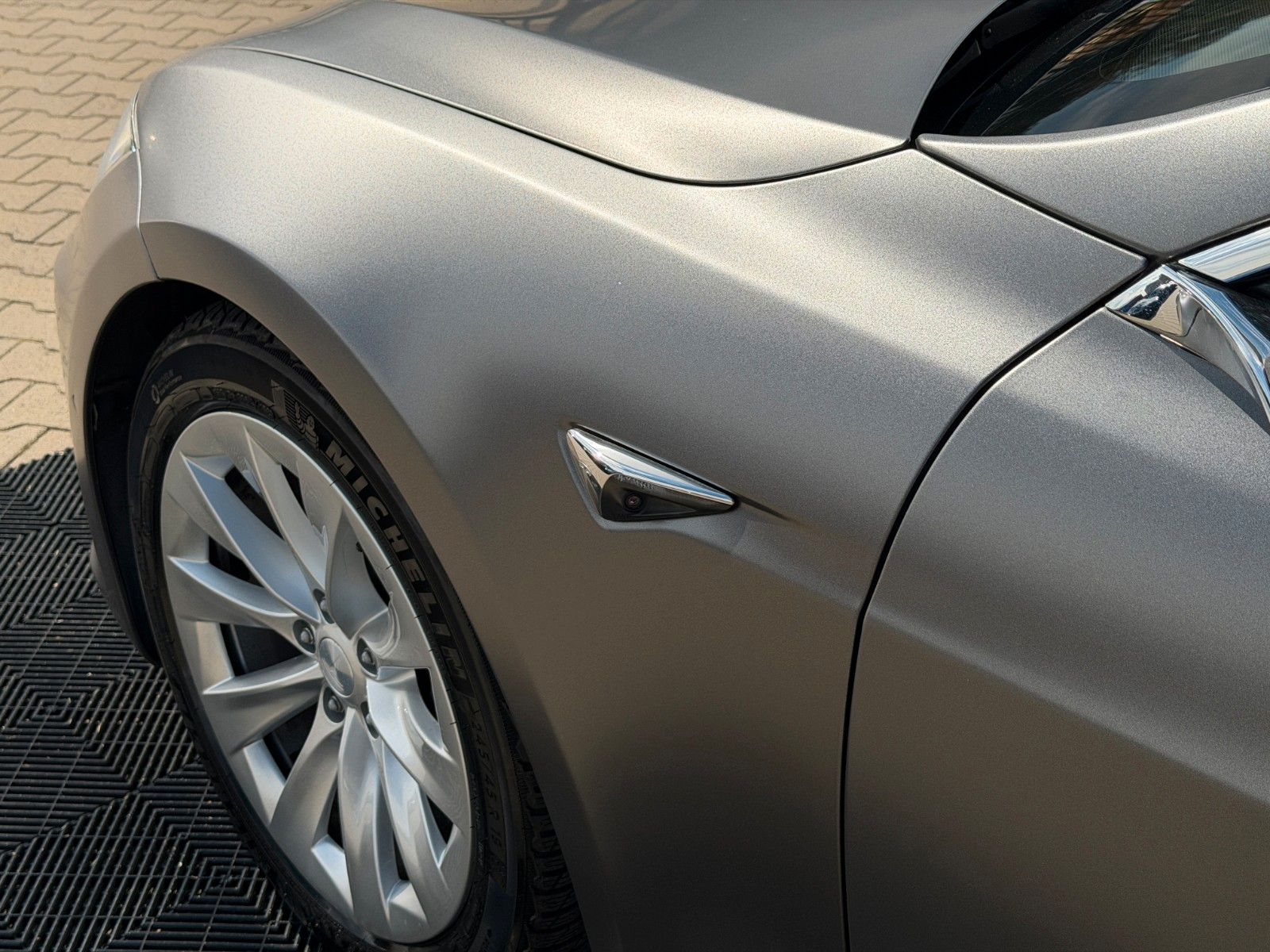 Tesla Model S MODEL S LONG RANGE RAVEN | MATT WRAP |