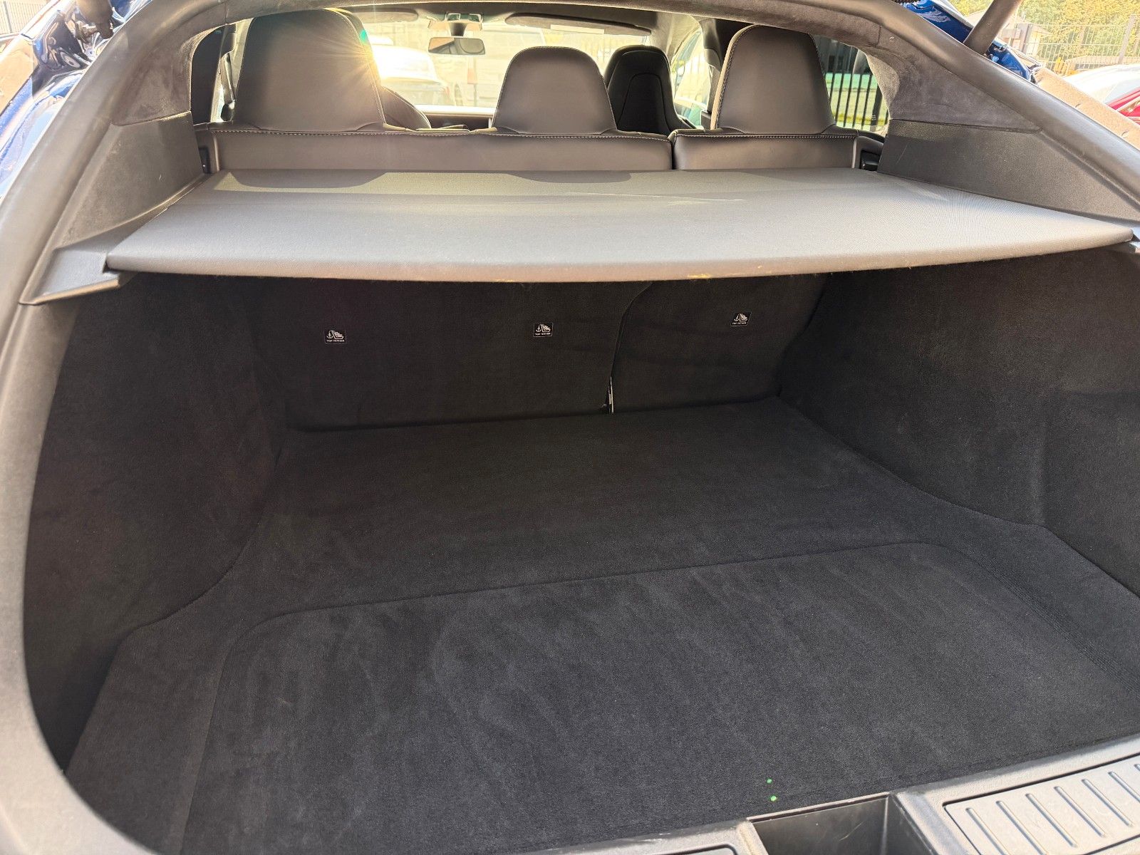 Tesla Model S MODEL S LONG RANGE RAVEN | MATT WRAP |