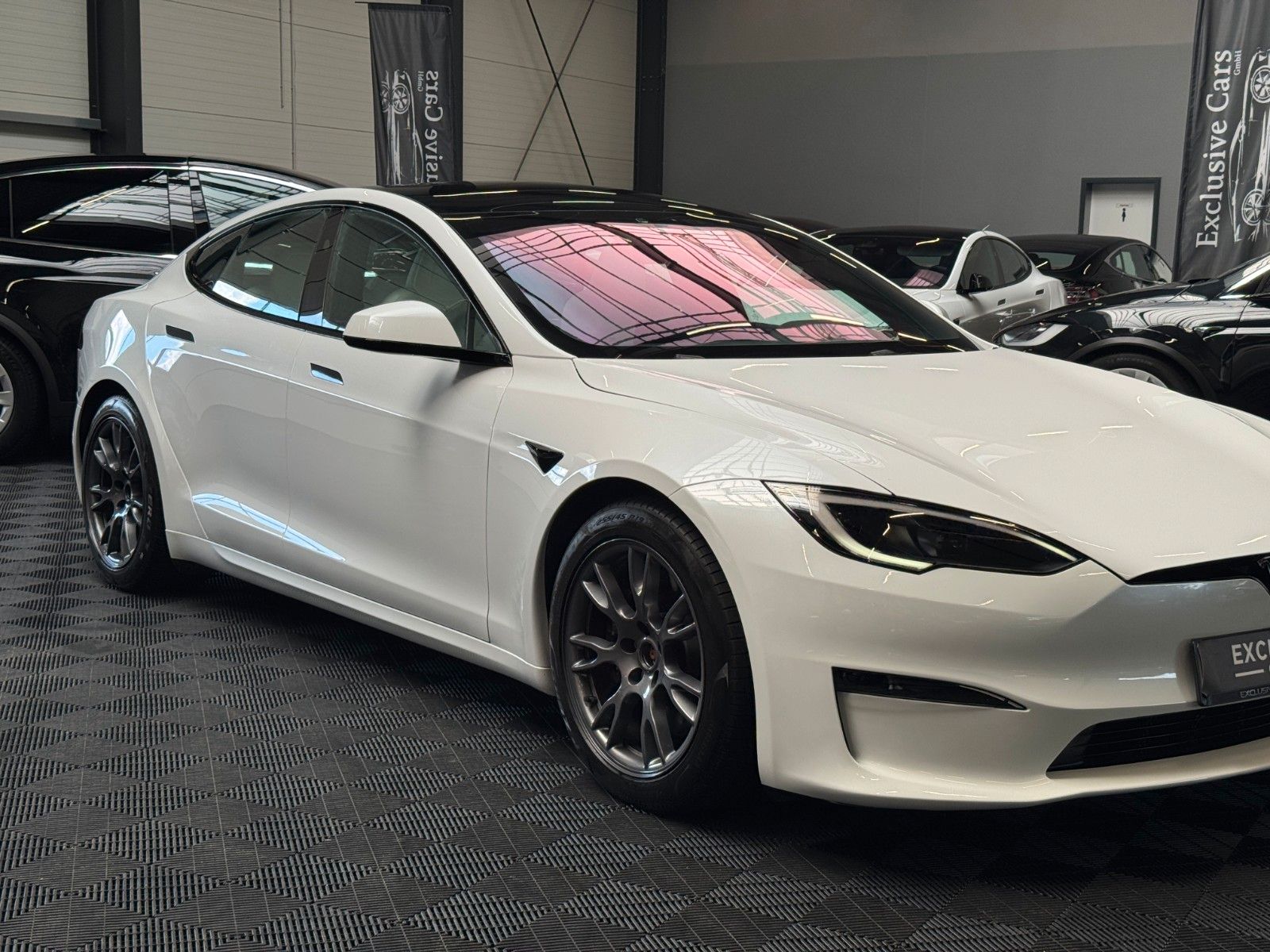 Tesla Model S MODEL S PALLADIUM MAXIMAL RANGE | WOOD | AHK |