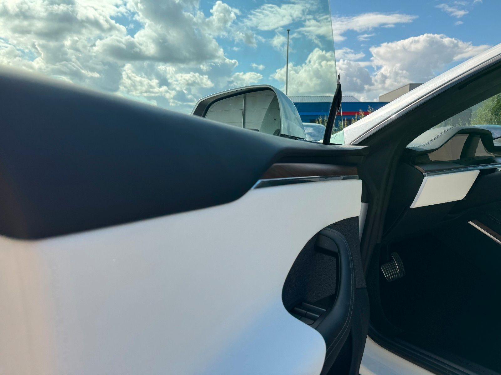 Tesla Model S MODEL S PALLADIUM MAXIMAL RANGE | WOOD | AHK |