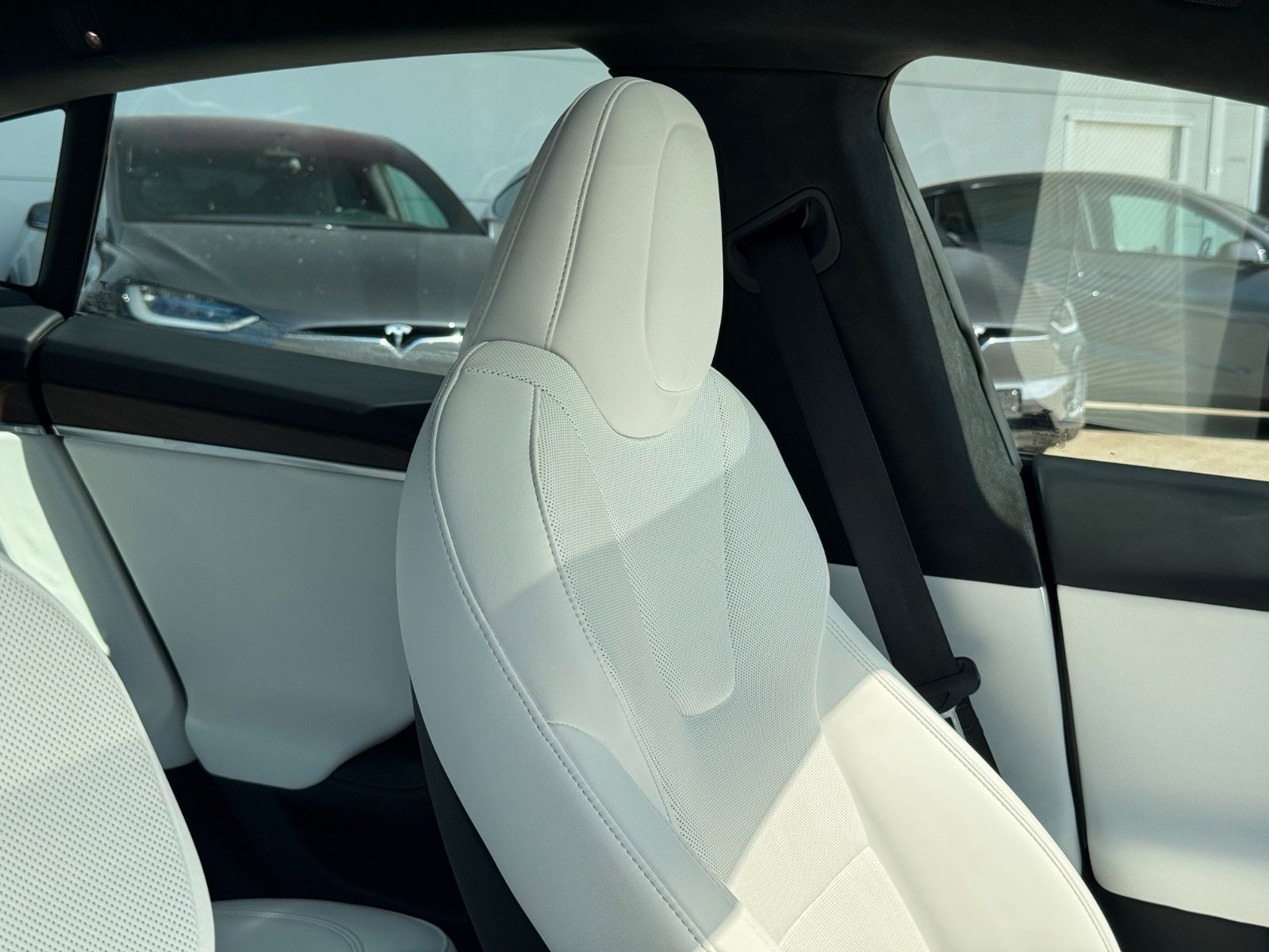 Tesla Model S MODEL S PALLADIUM MAXIMAL RANGE | WOOD | AHK |