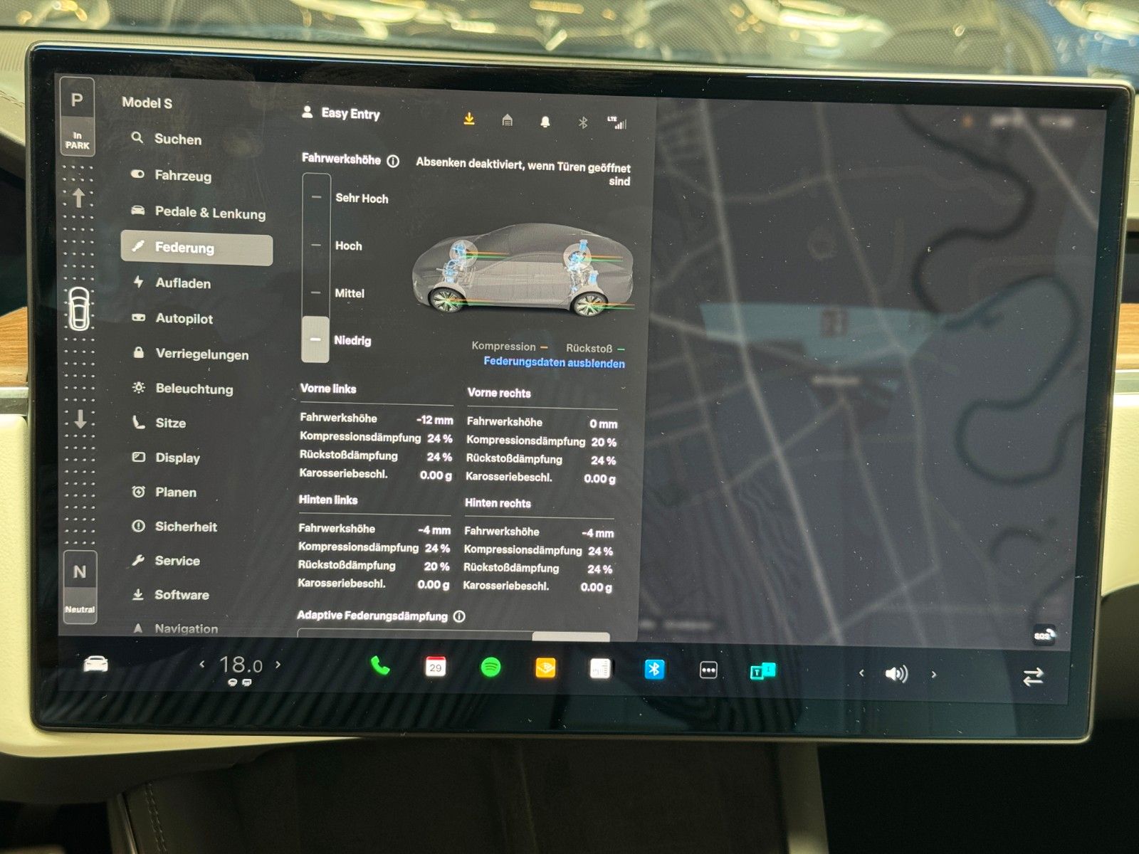 Tesla Model S MODEL S PALLADIUM MAXIMAL RANGE | WOOD | AHK |