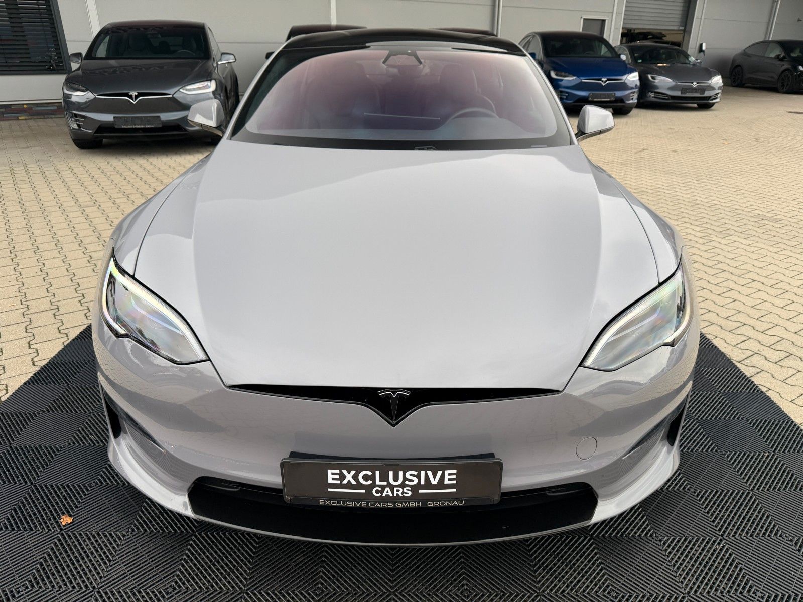 Tesla Model S MODEL S PLAID | NARDO-GREY WRAP | 21&quot; ARACHNID