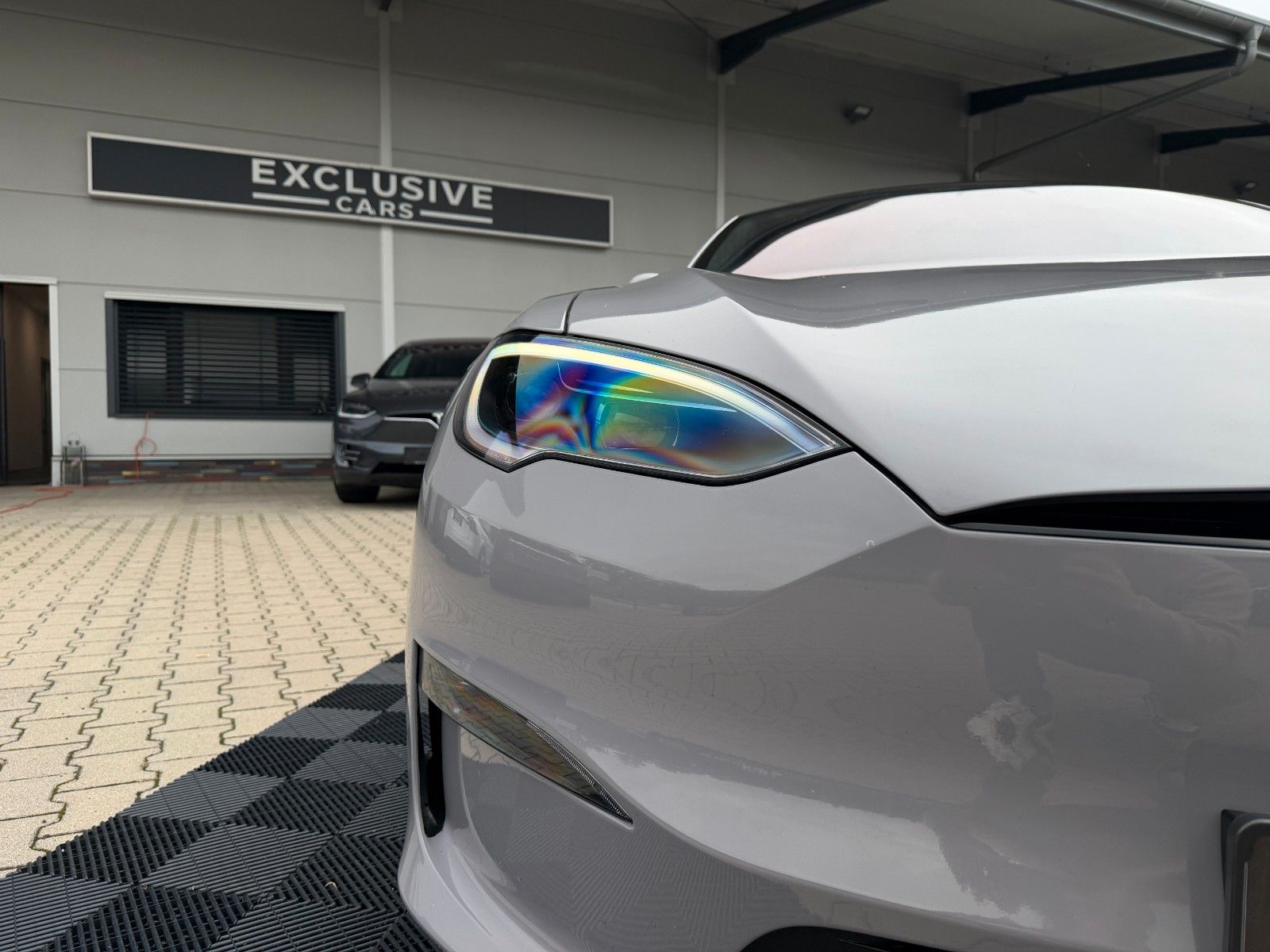 Tesla Model S MODEL S PLAID | NARDO-GREY WRAP | 21&quot; ARACHNID