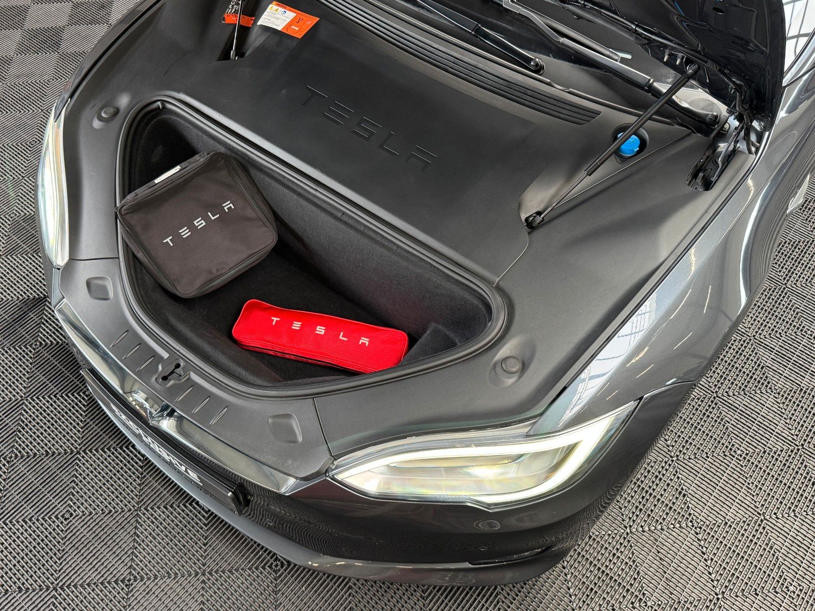 Tesla Model S MODEL S75D | MCU2 | 21INCH | WHITE SEAT |