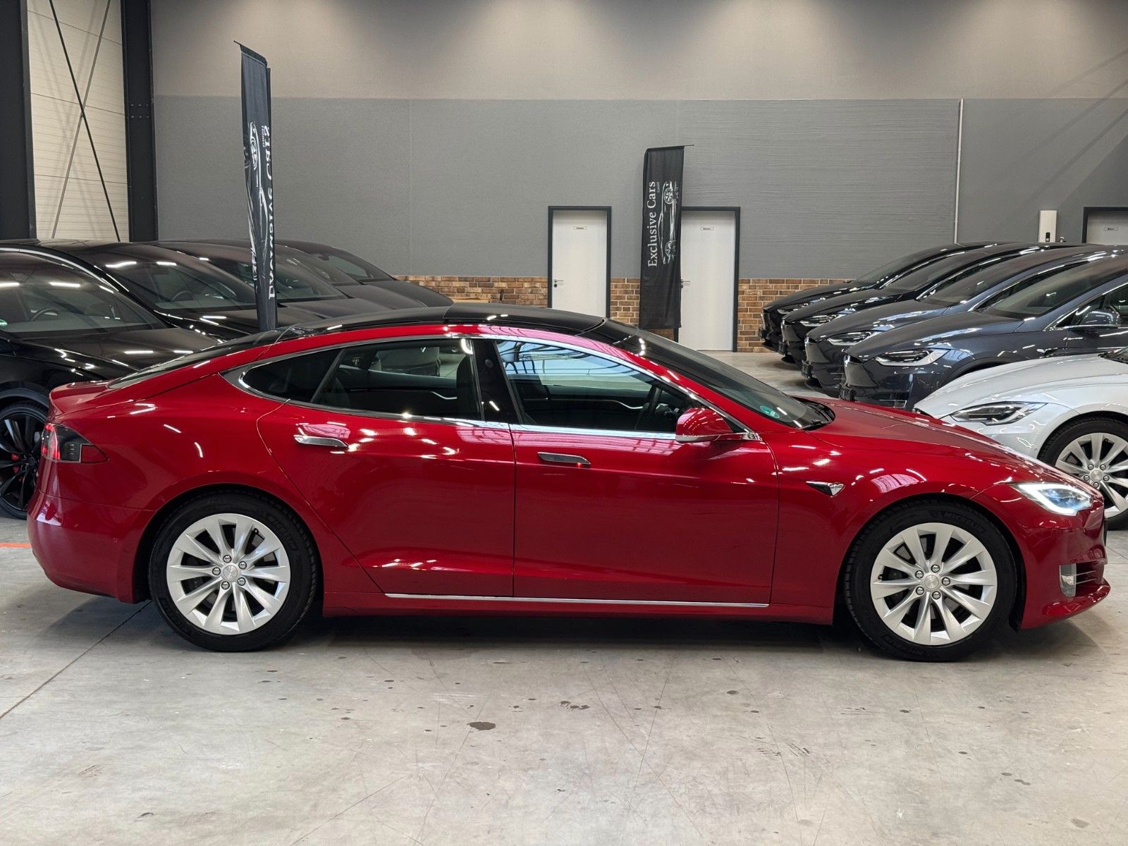 Tesla Model S MODEL S75D | MCU2 | AP2.5 | ASH WOOD | 97,93% |
