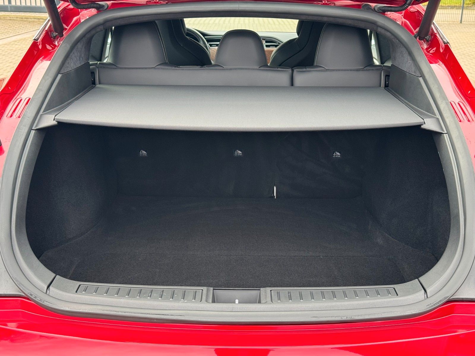 Tesla Model S MODEL S75D | MCU2 | AP2.5 | ASH WOOD | 97,93% |