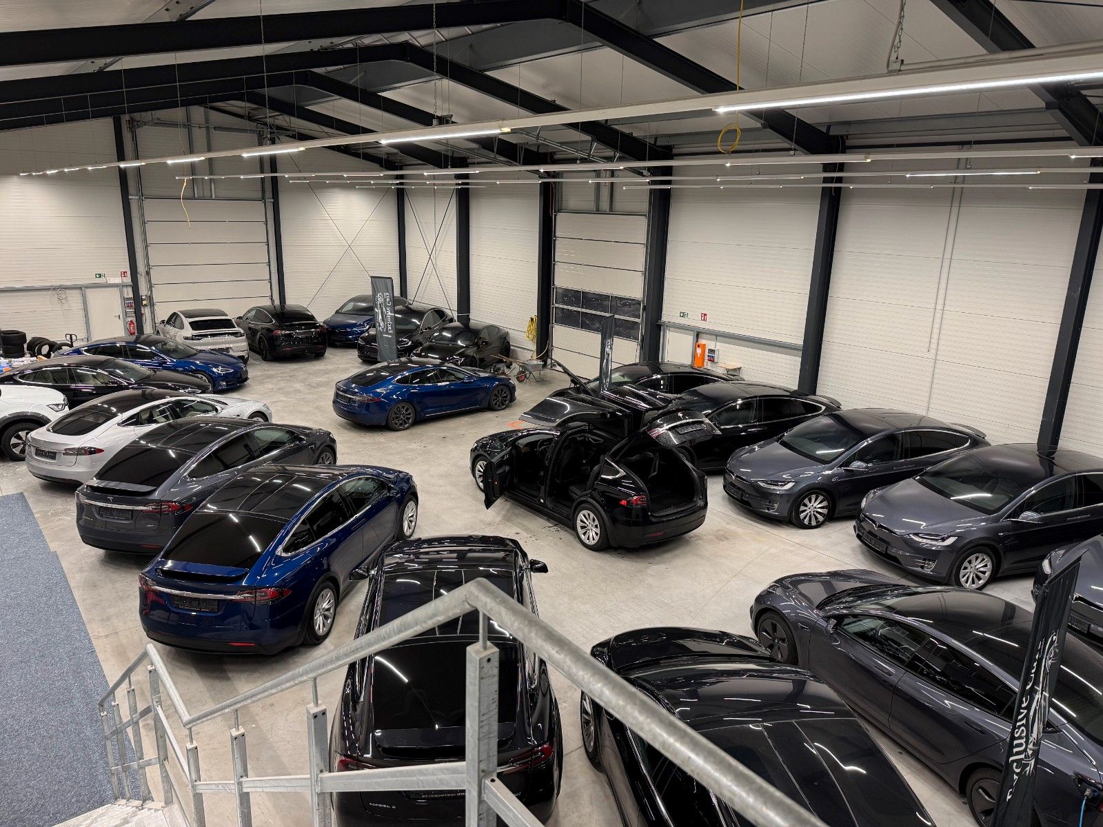 Tesla Model S MODEL S75D | MCU2 | AP2.5 | ASH WOOD | 97,93% |