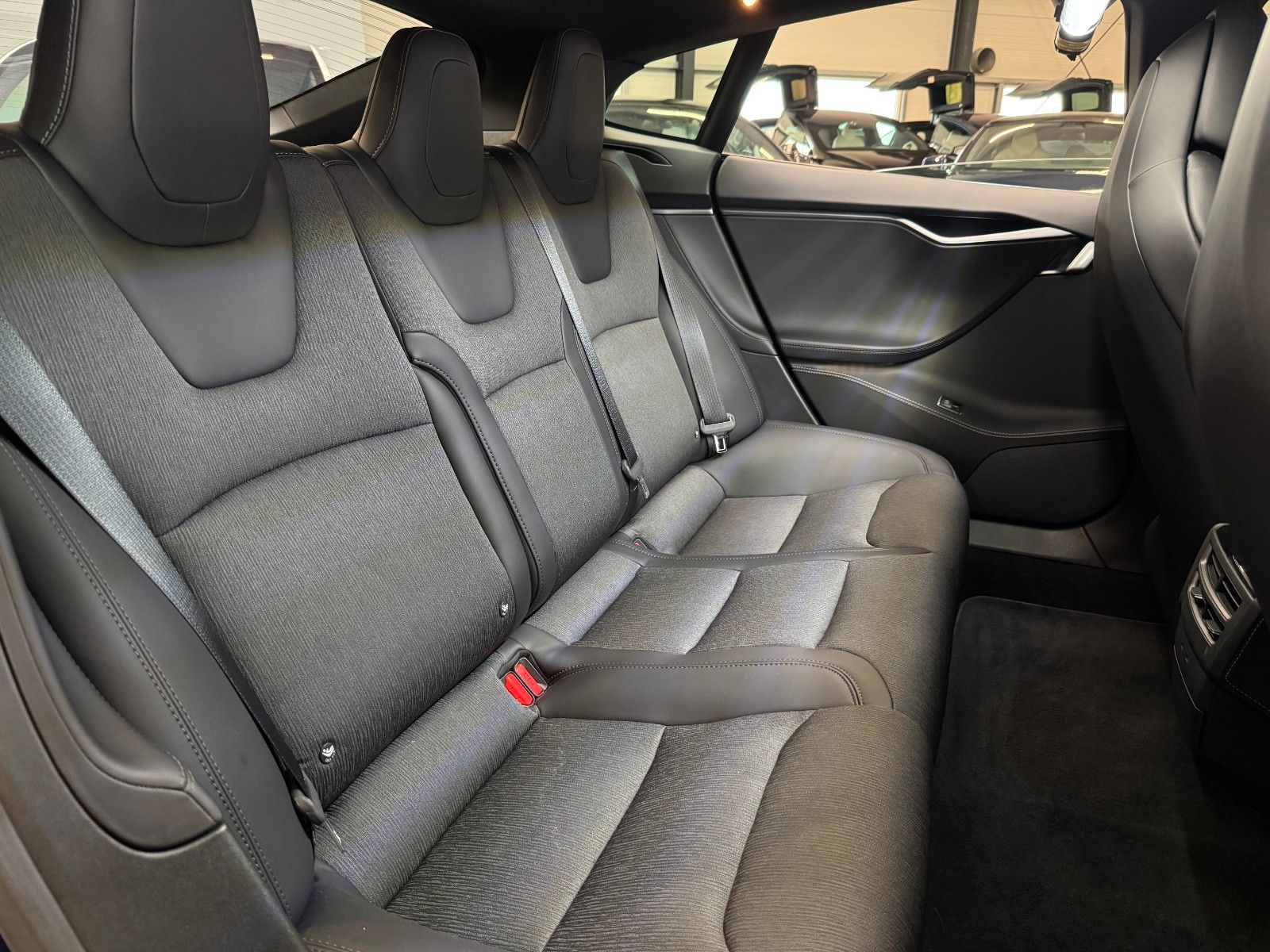 Tesla Model S MODEL S75D | MCU2 | CCS | 7.000 KM |