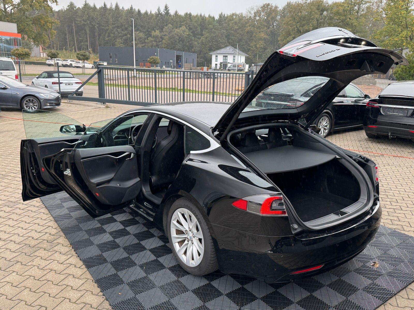 Tesla Model S MODEL S75D | MCU2 | ENHANCED AP |