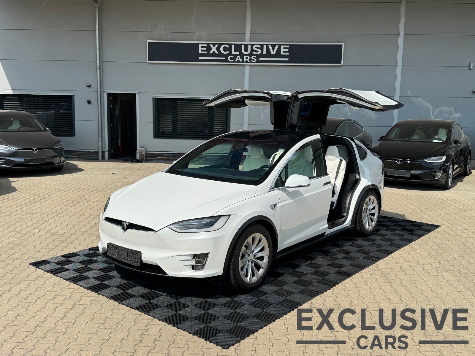 Tesla Model X MODEL X 100D | CCS | WHITE SEAT | 7SEATER |