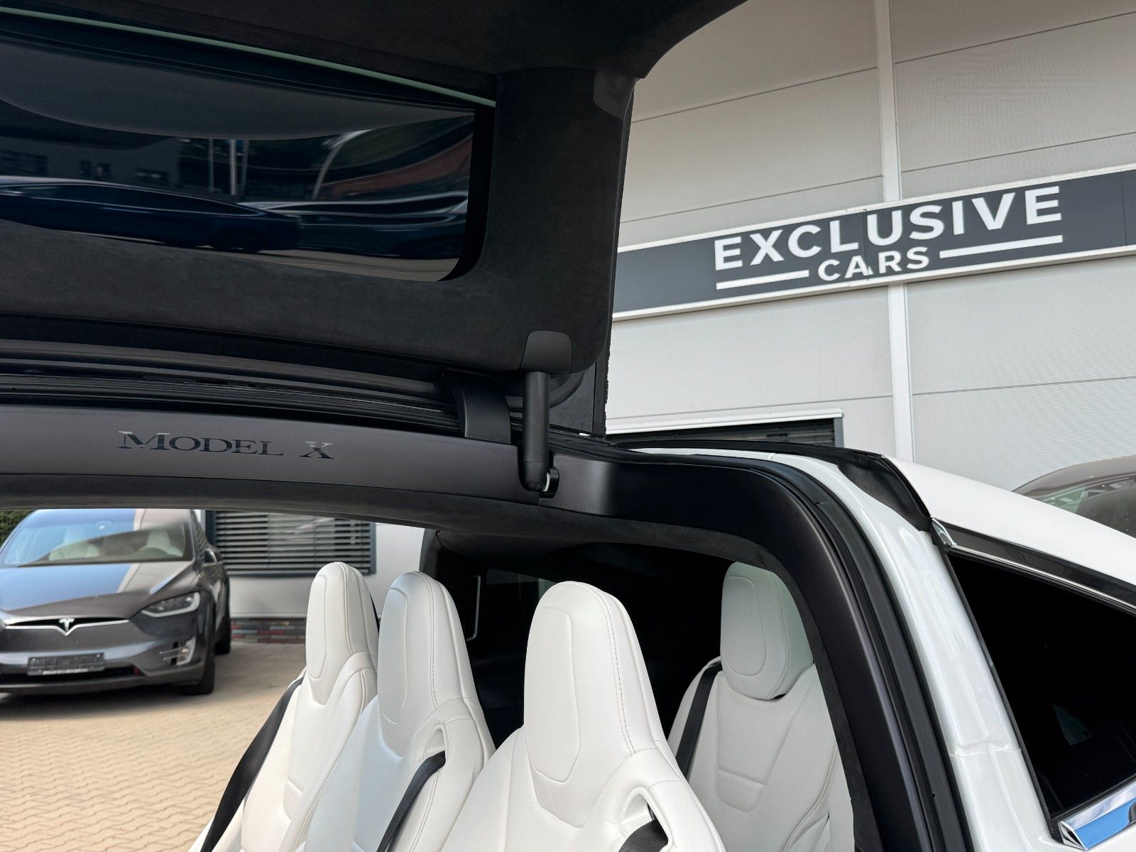 Tesla Model X MODEL X 100D | CCS | WHITE SEAT | 7SEATER |