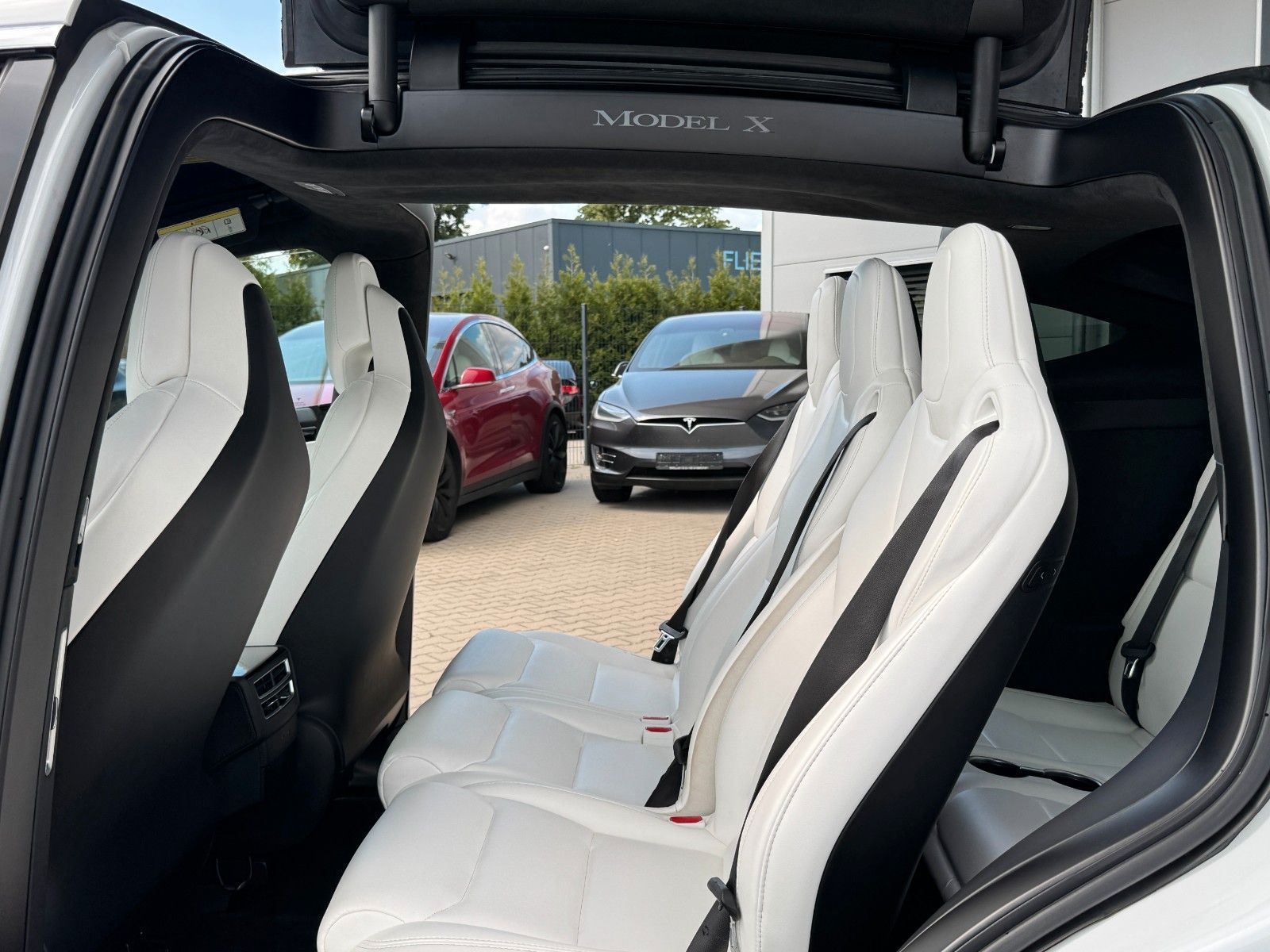 Tesla Model X MODEL X 100D | CCS | WHITE SEAT | 7SEATER |