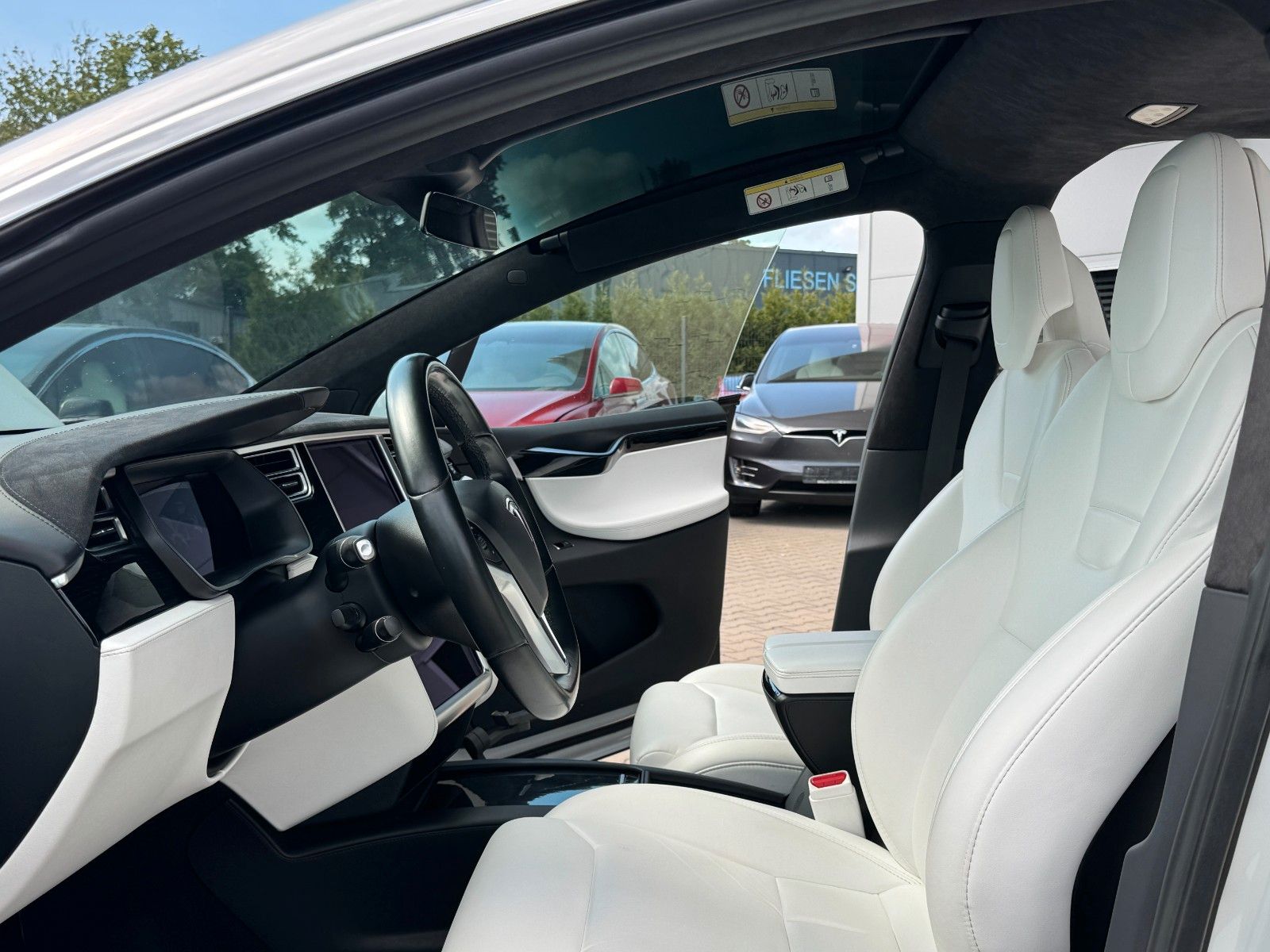 Tesla Model X MODEL X 100D | CCS | WHITE SEAT | 7SEATER |