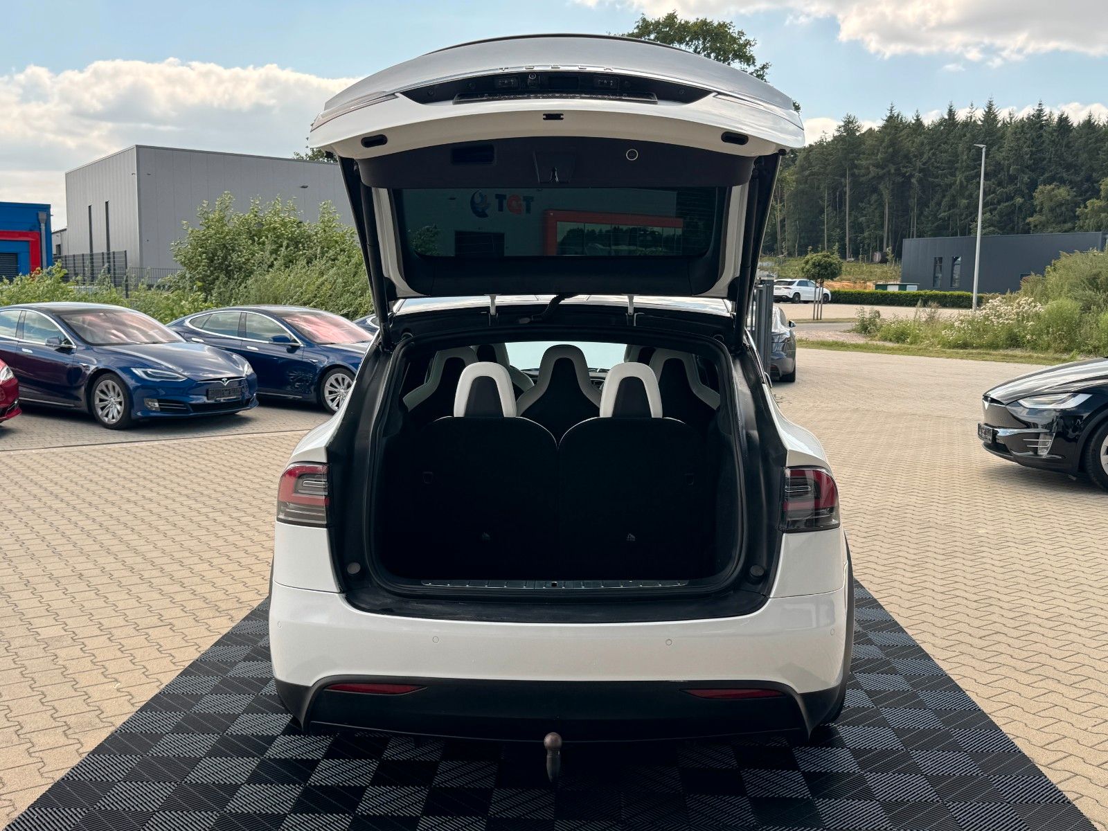 Tesla Model X MODEL X 100D | CCS | WHITE SEAT | 7SEATER |