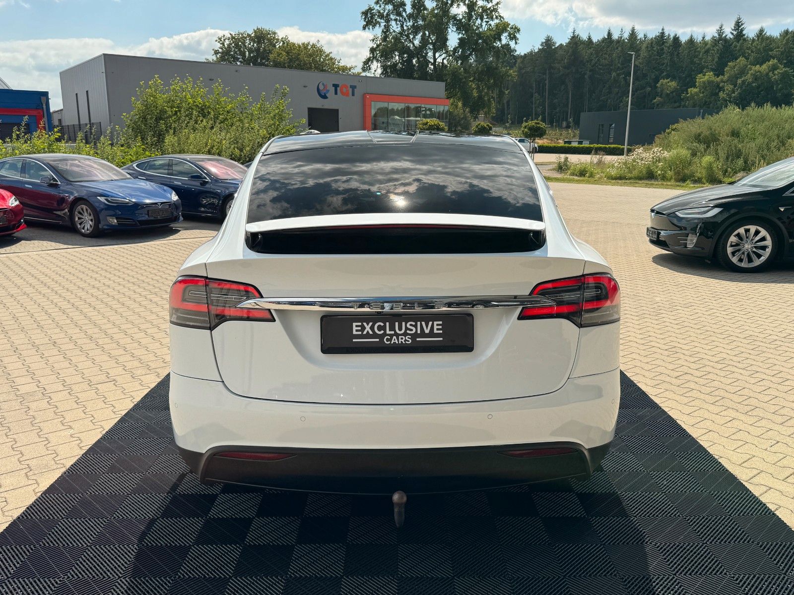 Tesla Model X MODEL X 100D | CCS | WHITE SEAT | 7SEATER |