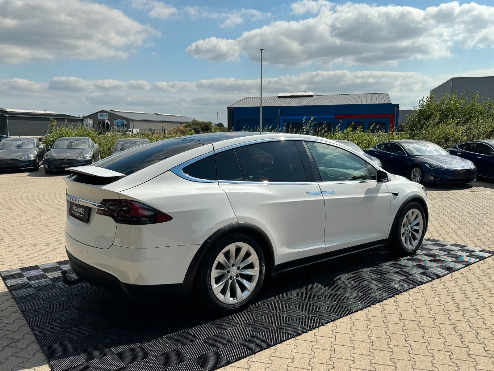 Tesla Model X MODEL X 100D | CCS | WHITE SEAT | 7SEATER |